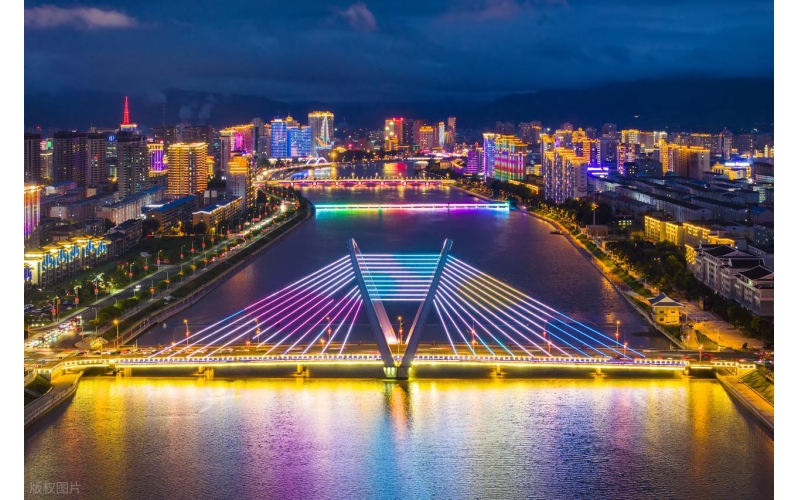 光影織齊魯 文脈耀夜城&mdash;&mdash;山東樓體燈光亮化工程的全域?qū)嵺`與價值深耕